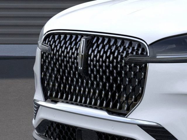 New 2025 Lincoln Aviator 2WD w/ Equipment Group 101A image 17