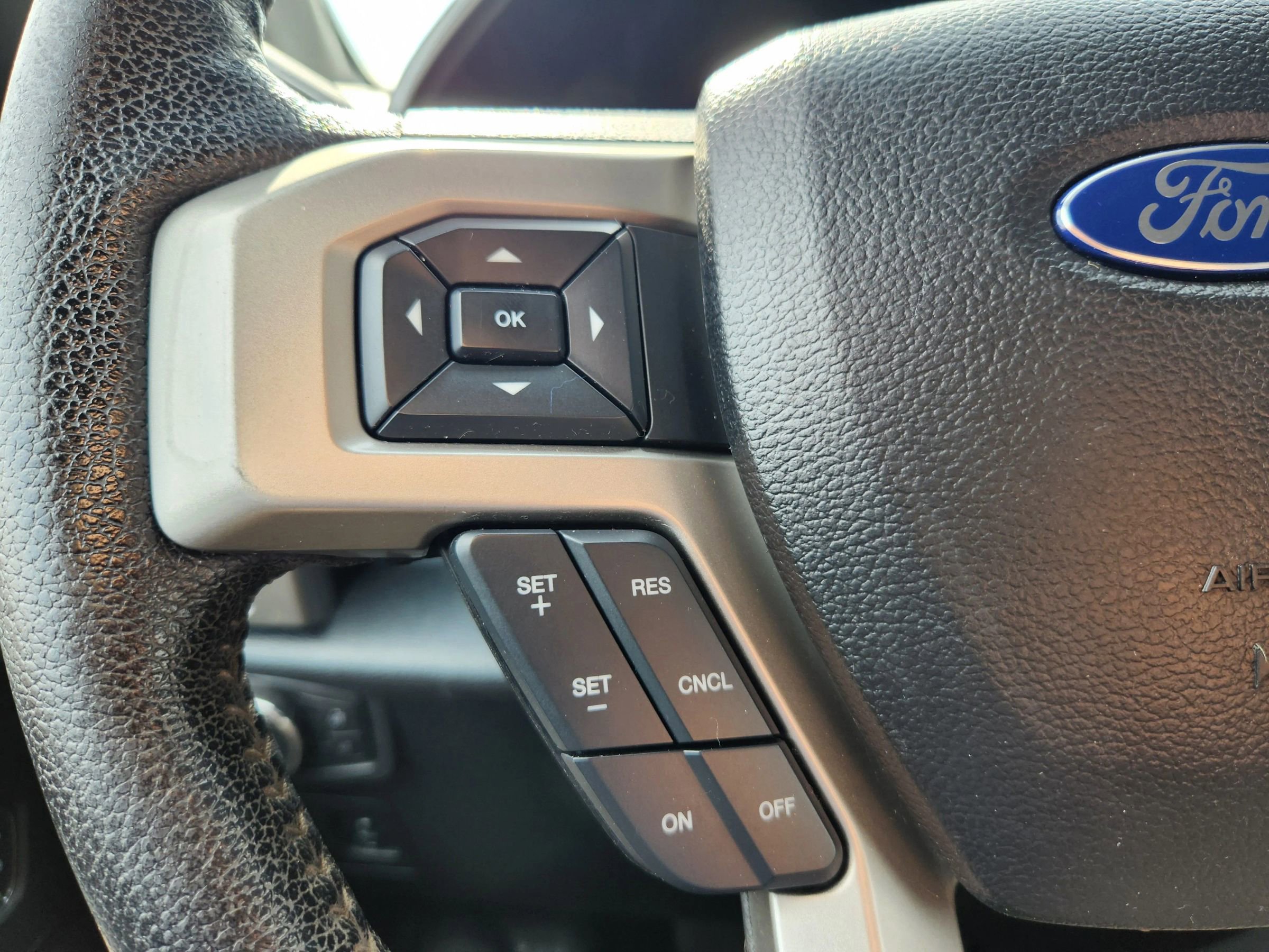 Used 2016 Ford F150 Lariat w/ Equipment Group 501A Mid image 28