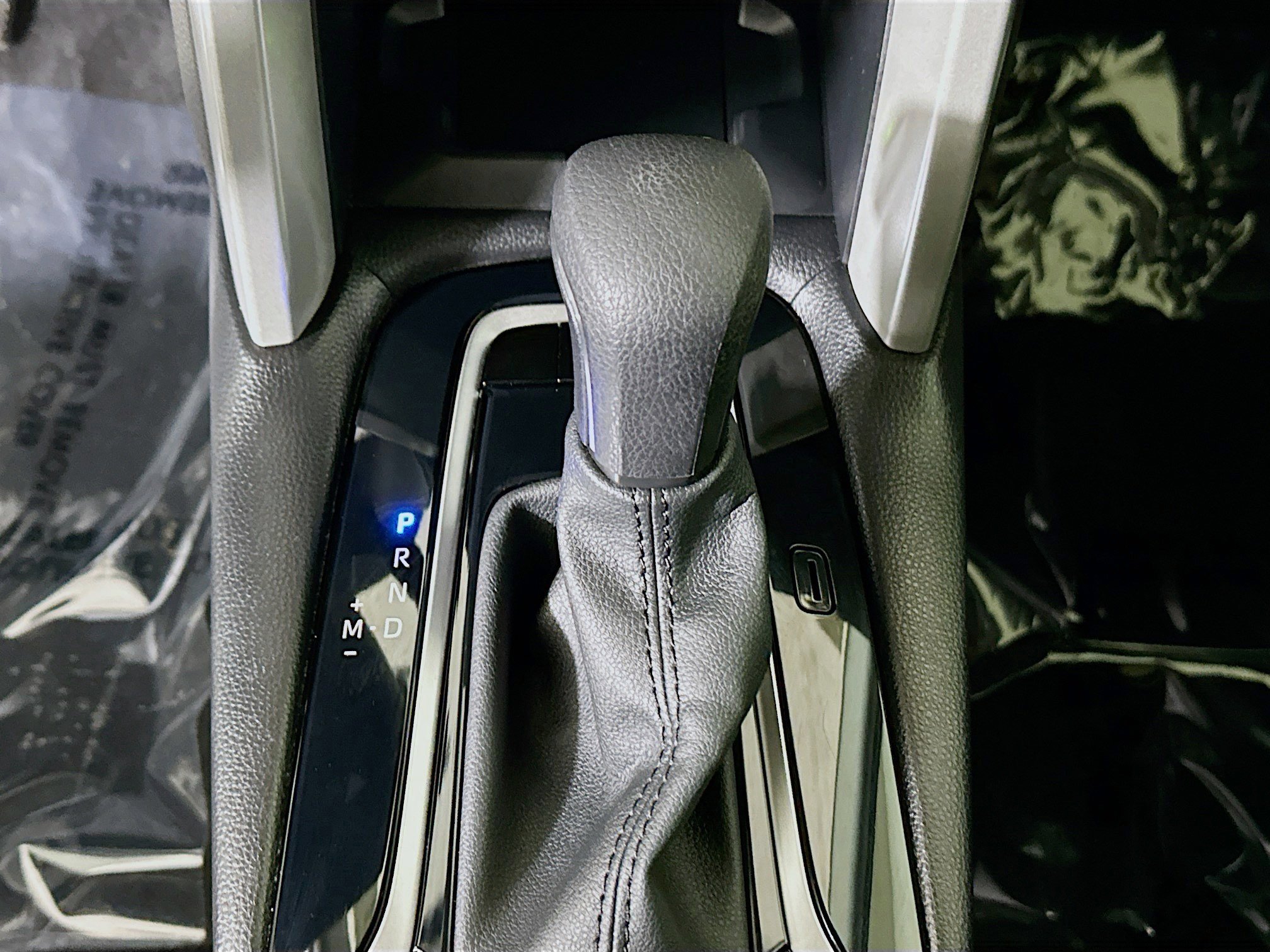 Used 2024 Toyota Corolla Cross LE w/ Moonroof Package image 21