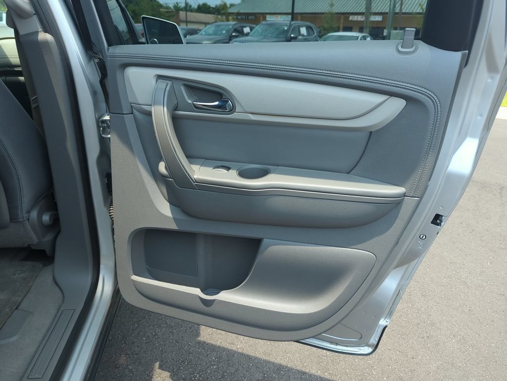 Used 2015 Chevrolet Traverse LT FWD image 31