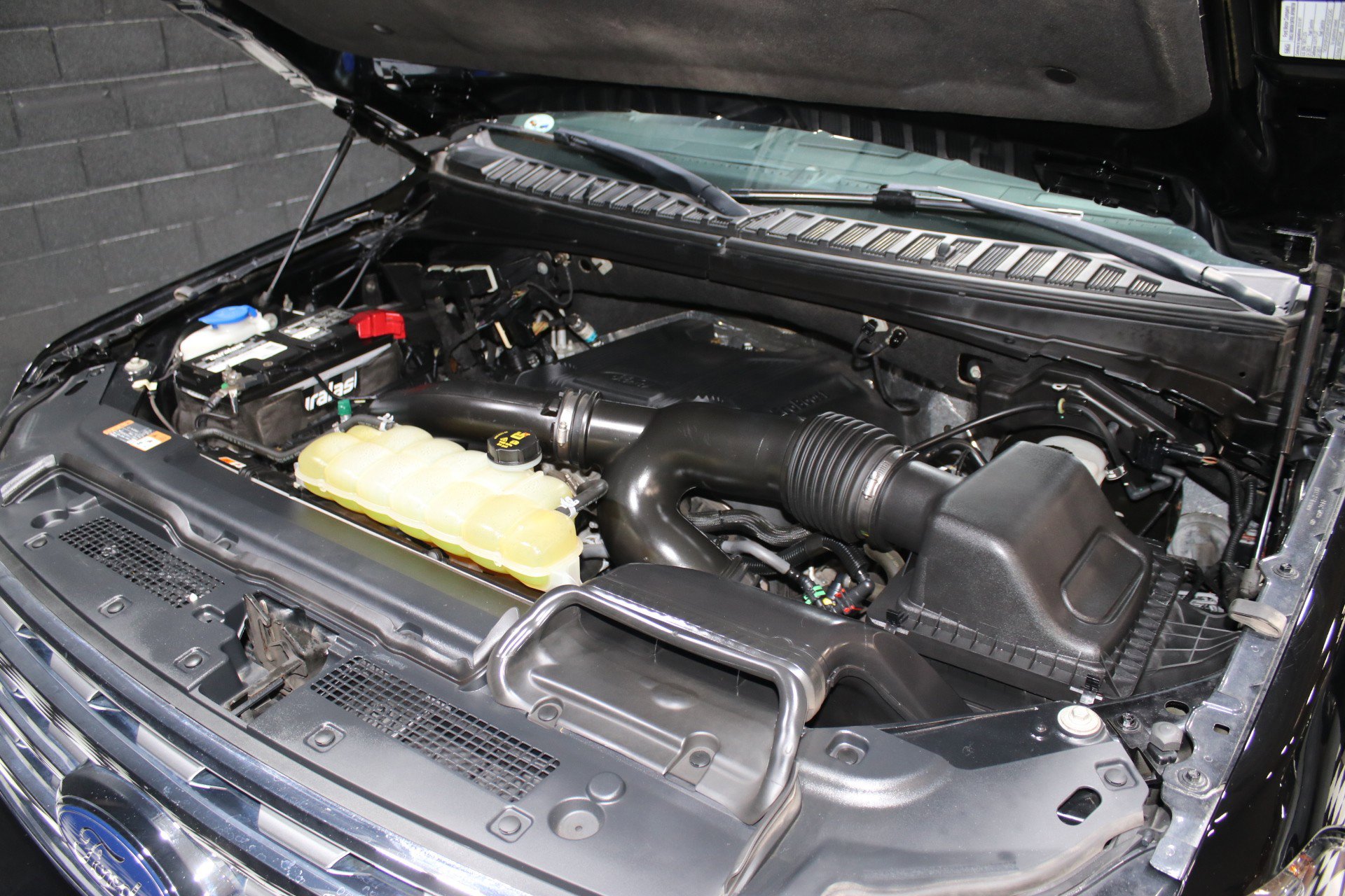 Used 2018 Ford Expedition Max Limited w/ Equipment Group 302A image 2