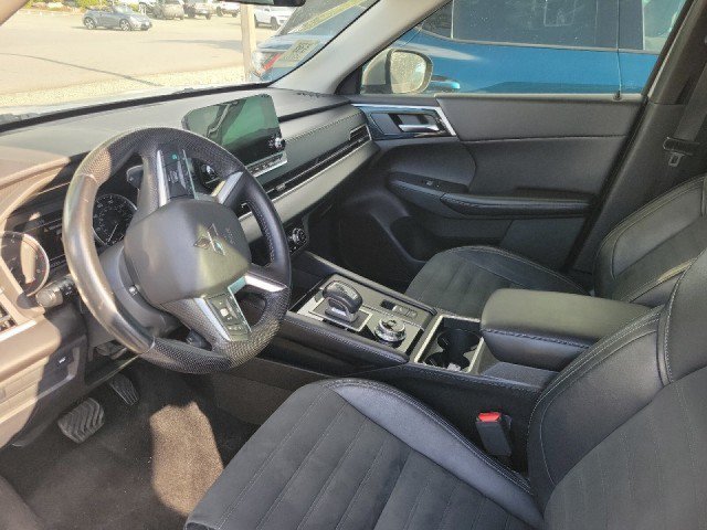 Used 2022 Mitsubishi Outlander SE AWD/4WD image 6
