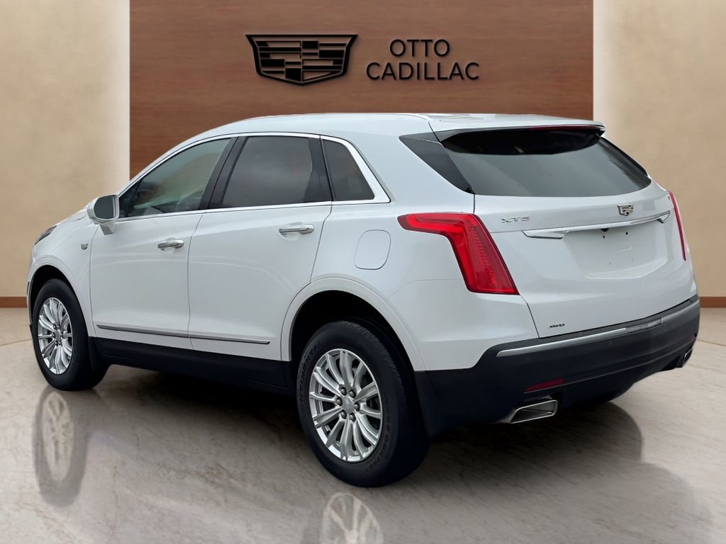 Used 2018 Cadillac XT5 AWD image 3