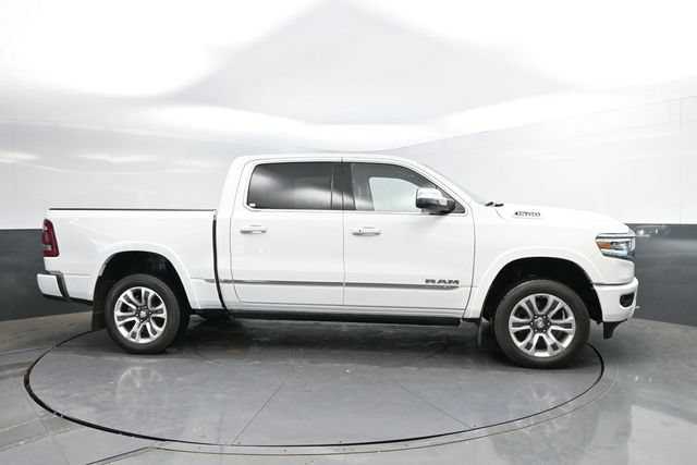 Used 2023 RAM 1500 Limited w/ Body-Colour Bumper Group AWD/4WD image 3