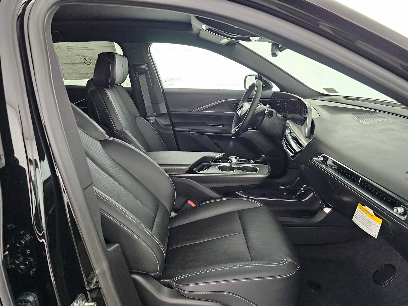 New 2026 Cadillac Lyriq Sport RWD image 10