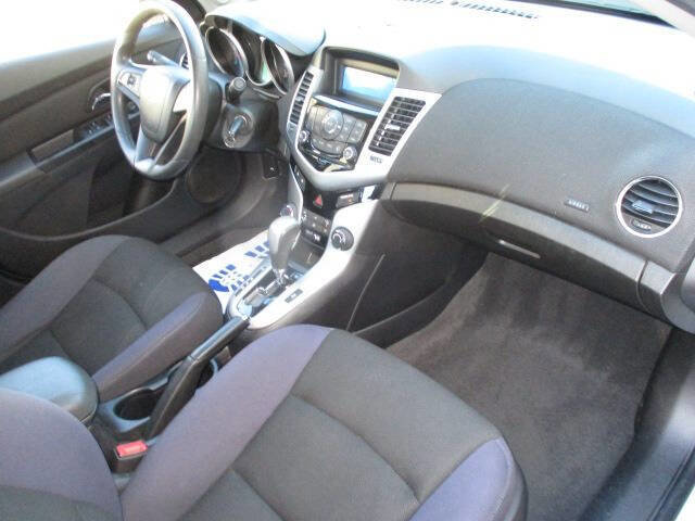 Used 2014 Chevrolet Cruze LT FWD image 24