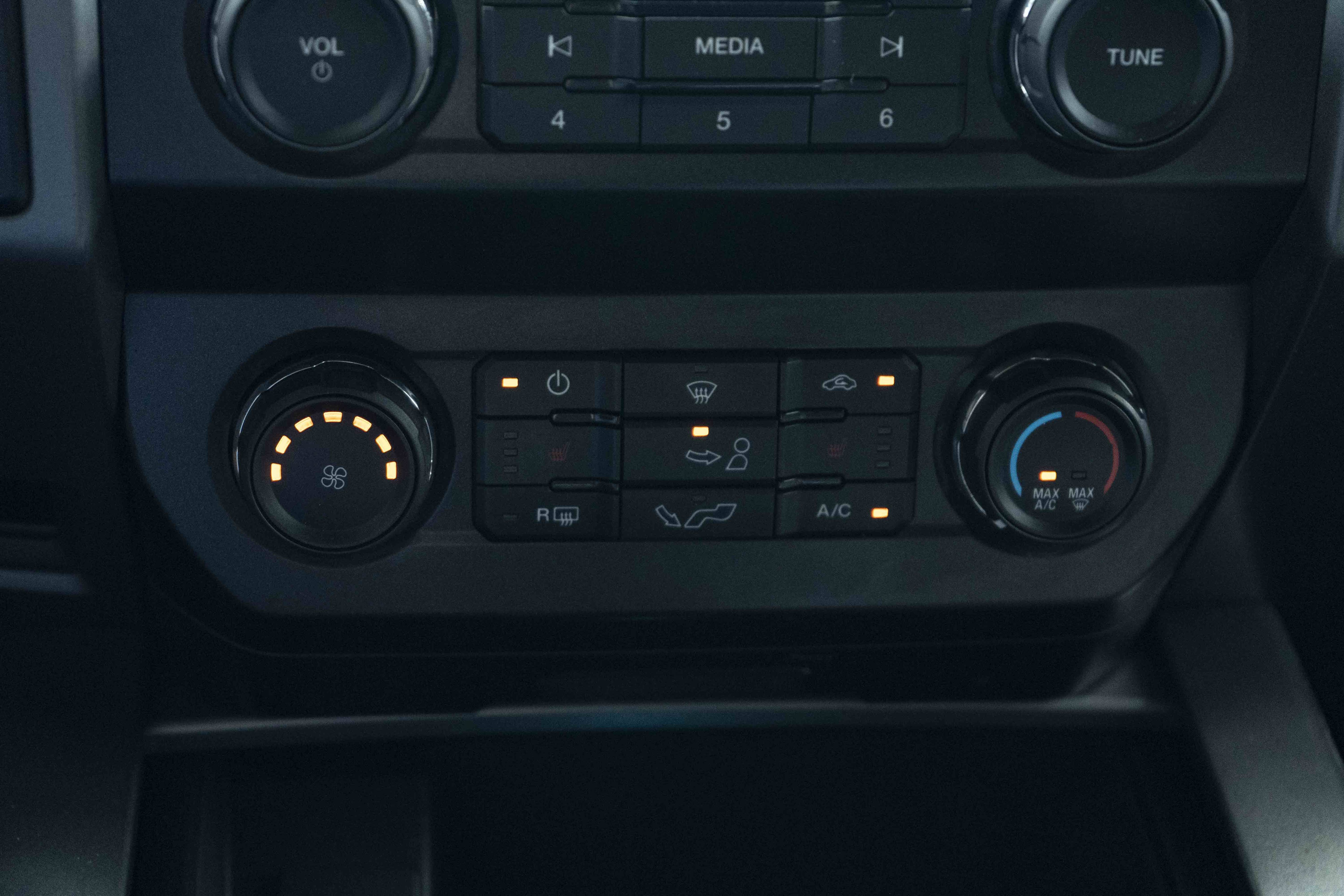 Used 2019 Ford F150 XLT w/ Equipment Group 302A Luxury RWD image 30