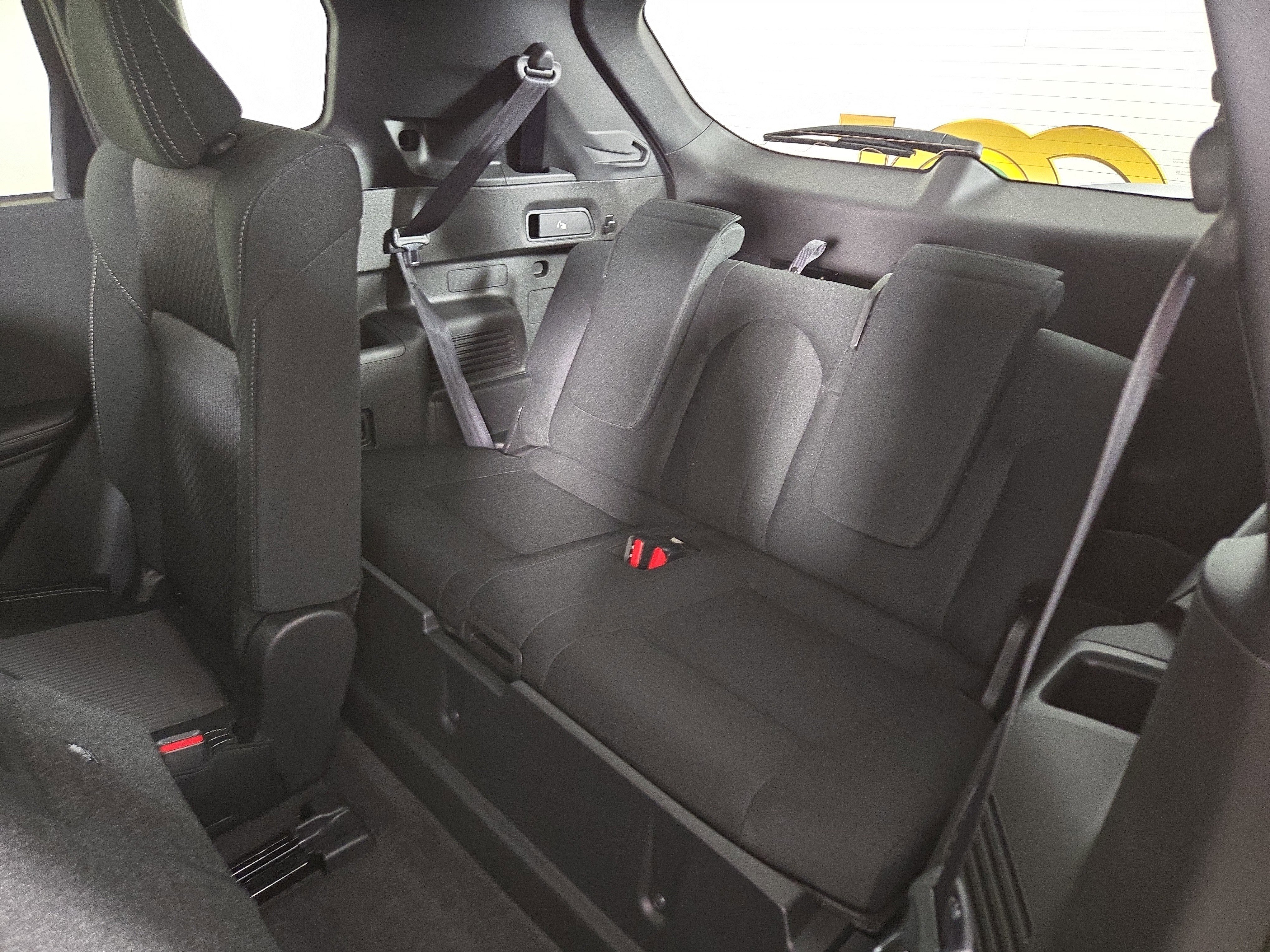 New 2026 Mitsubishi Outlander ES image 12