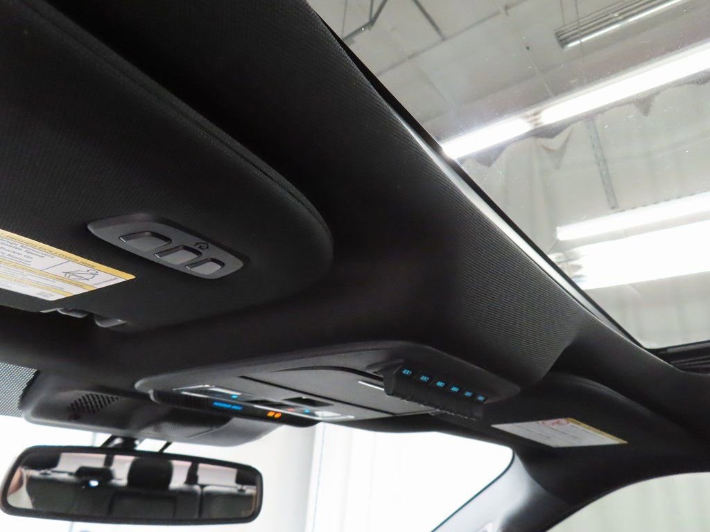 Used 2024 Ford F250 Platinum image 31