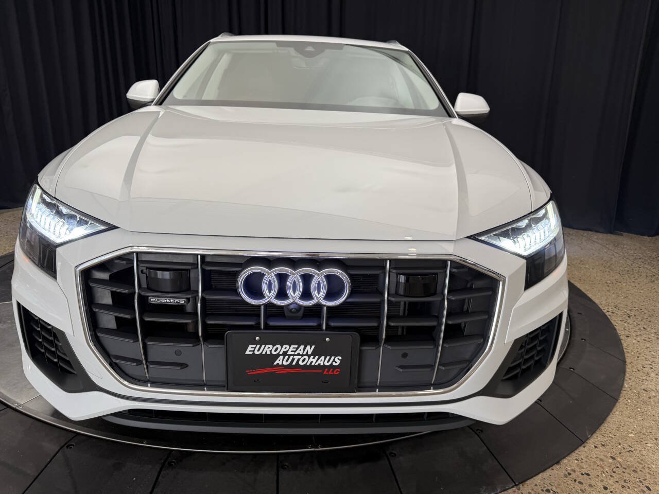Used 2023 Audi Q8 Premium w/ Convenience Package AWD/4WD image 15