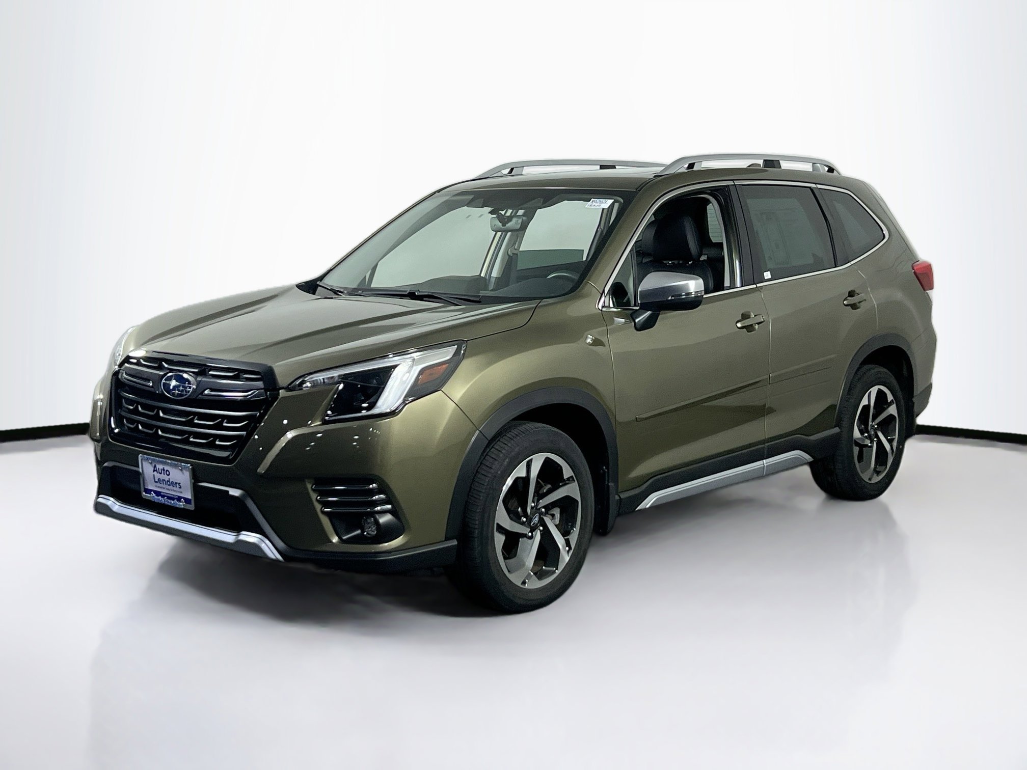 Used 2022 Subaru Forester Touring image 1