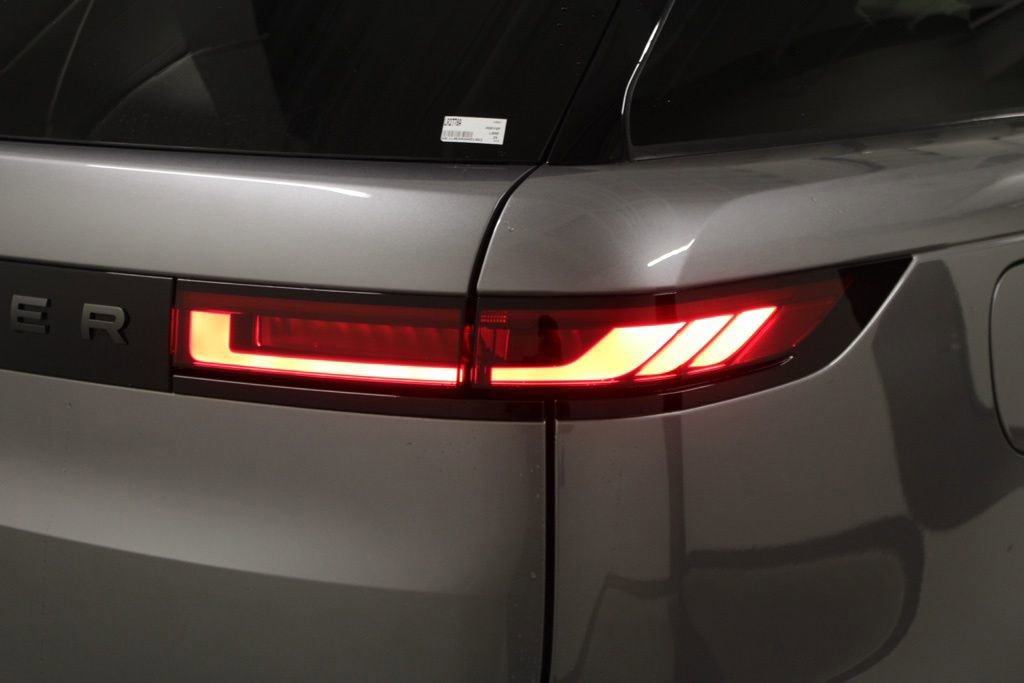 Certified 2025 Land Rover Range Rover Sport Dynamic SE AWD/4WD image 11