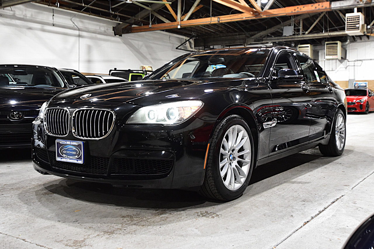 Used 2013 BMW 750i xDrive image 5
