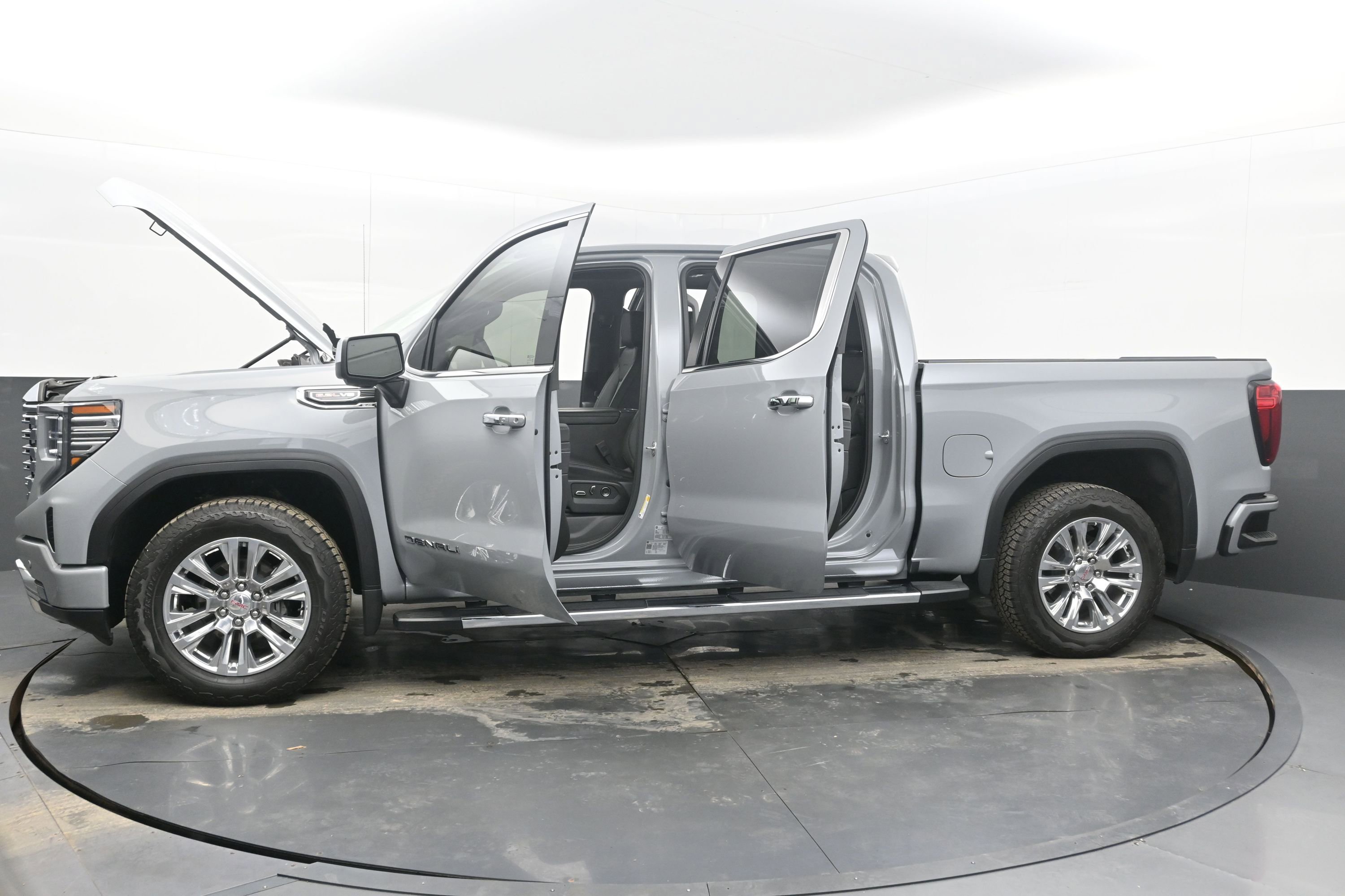 Certified 2025 GMC Sierra 1500 Denali w/ Technology Package image 41
