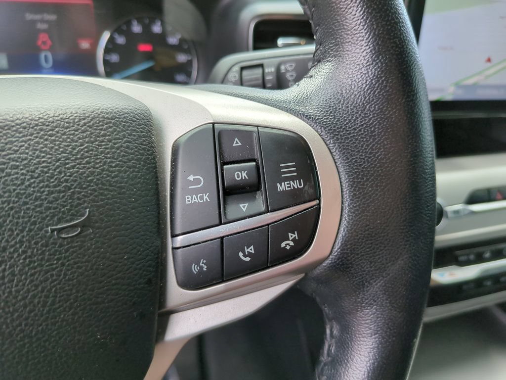 Certified 2022 Ford Explorer XLT w/ Equipment Group 202A RWD image 35