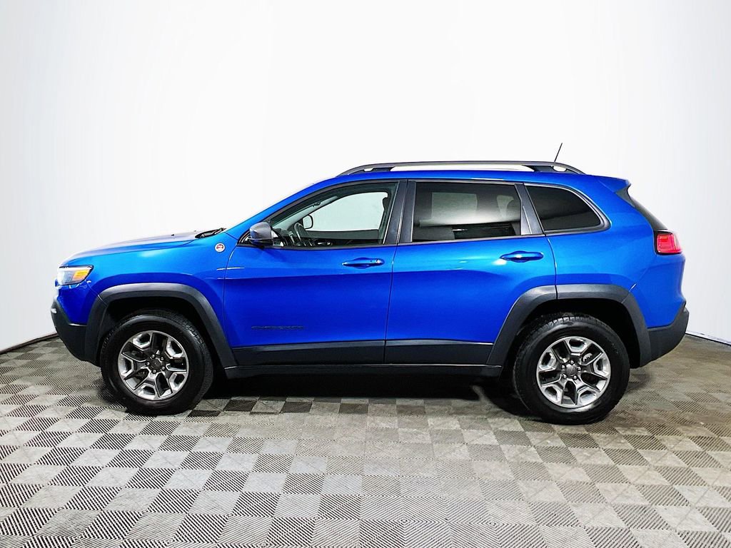 Used 2019 Jeep Cherokee Trailhawk image 4