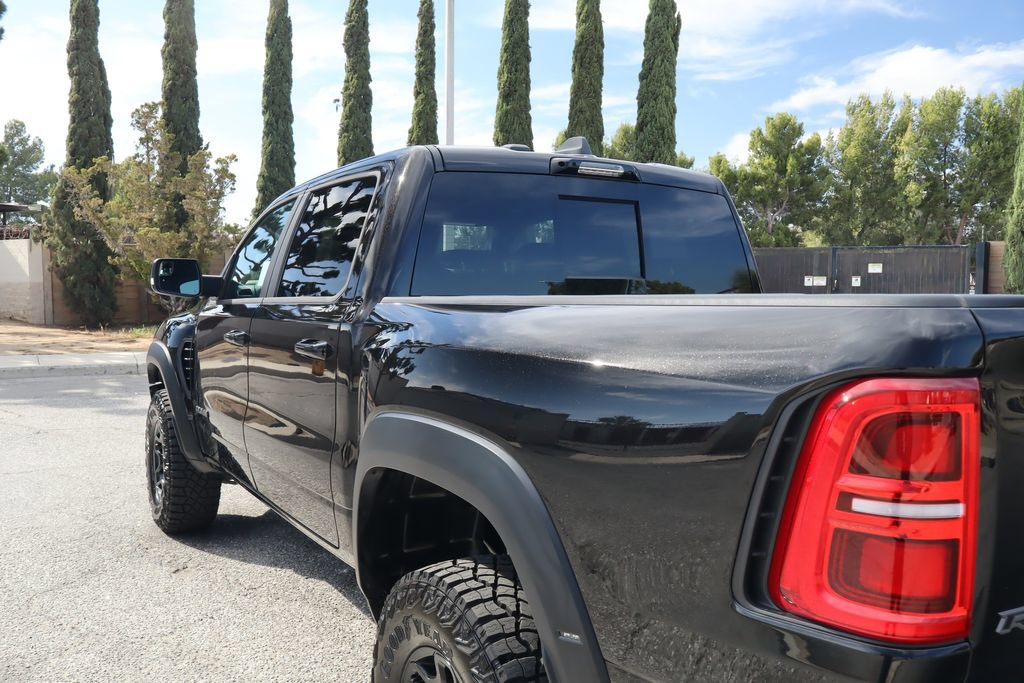 Used 2024 RAM 2500 Limited AWD/4WD image 11