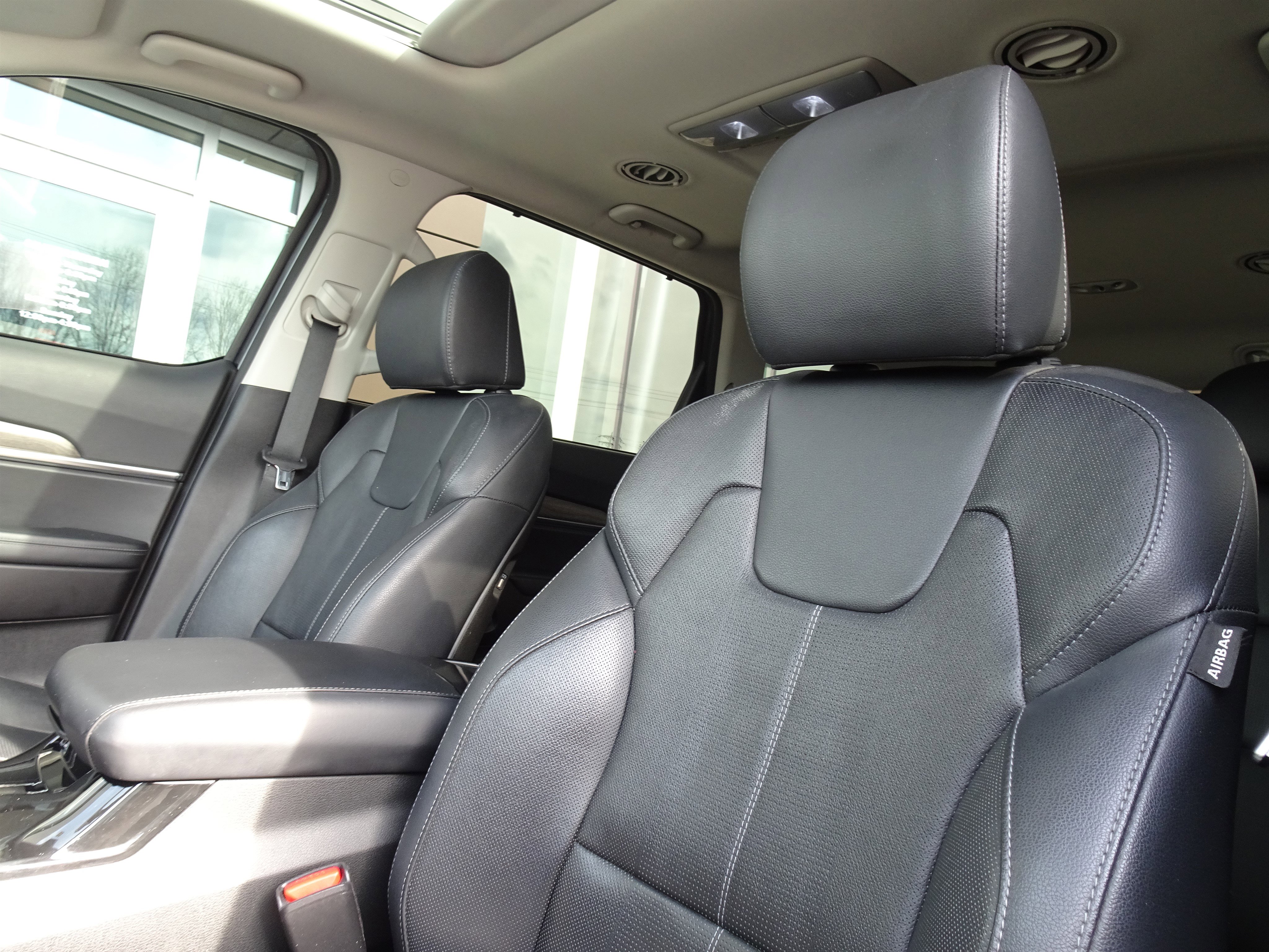 Used 2022 Kia Telluride EX w/ EX Premium Package image 11