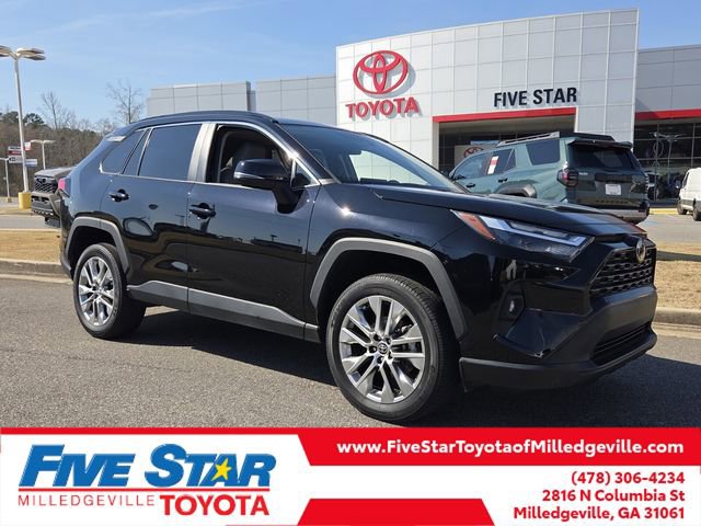 Used 2023 Toyota RAV4 XLE Premium image 1