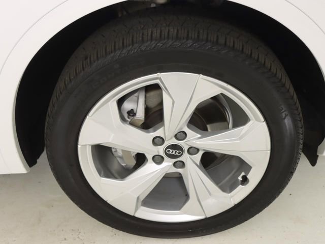 Certified 2022 Audi Q5 2.0T Premium Plus image 9