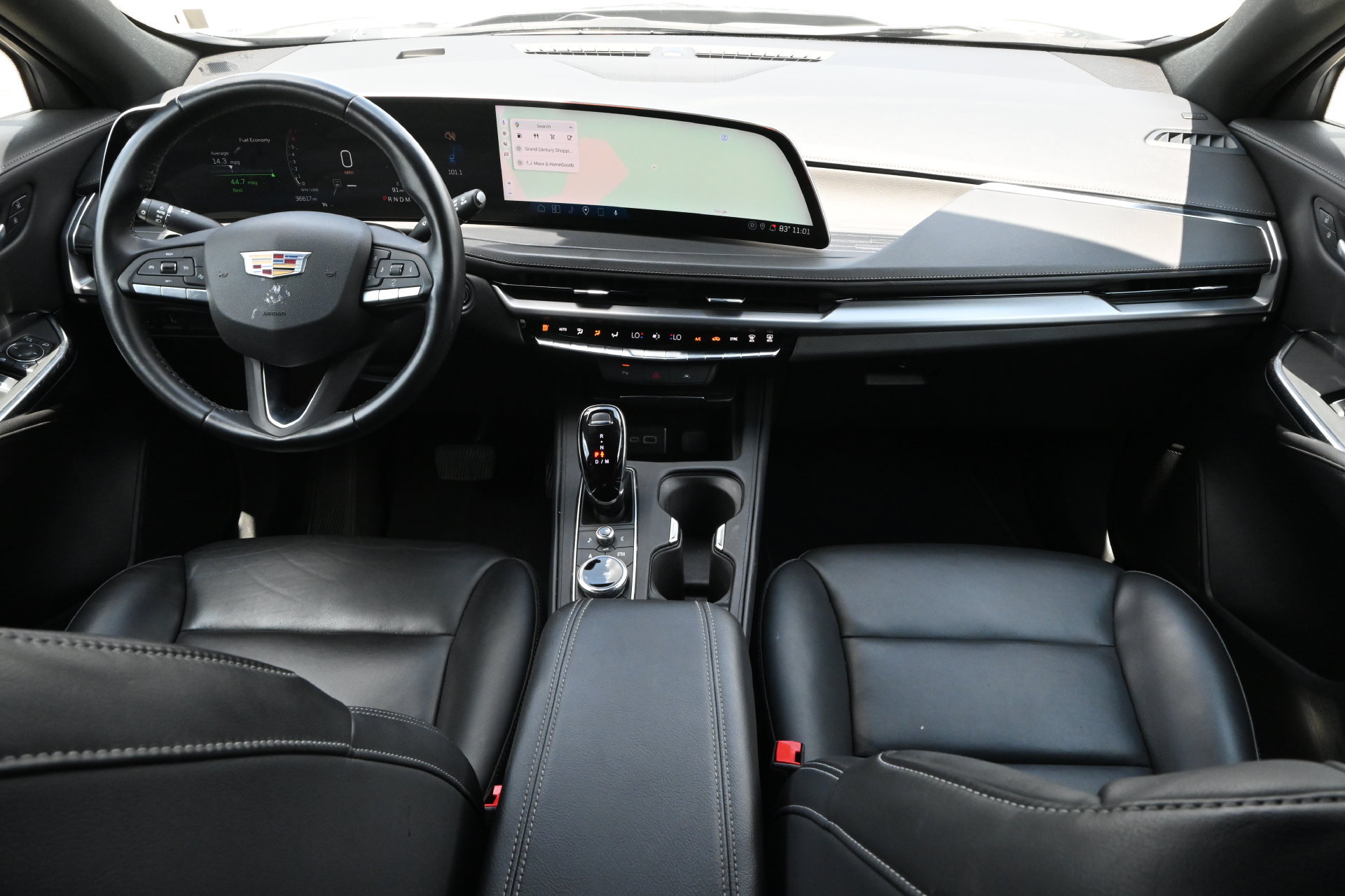 Certified 2025 Cadillac XT4 Premium Luxury FWD image 7