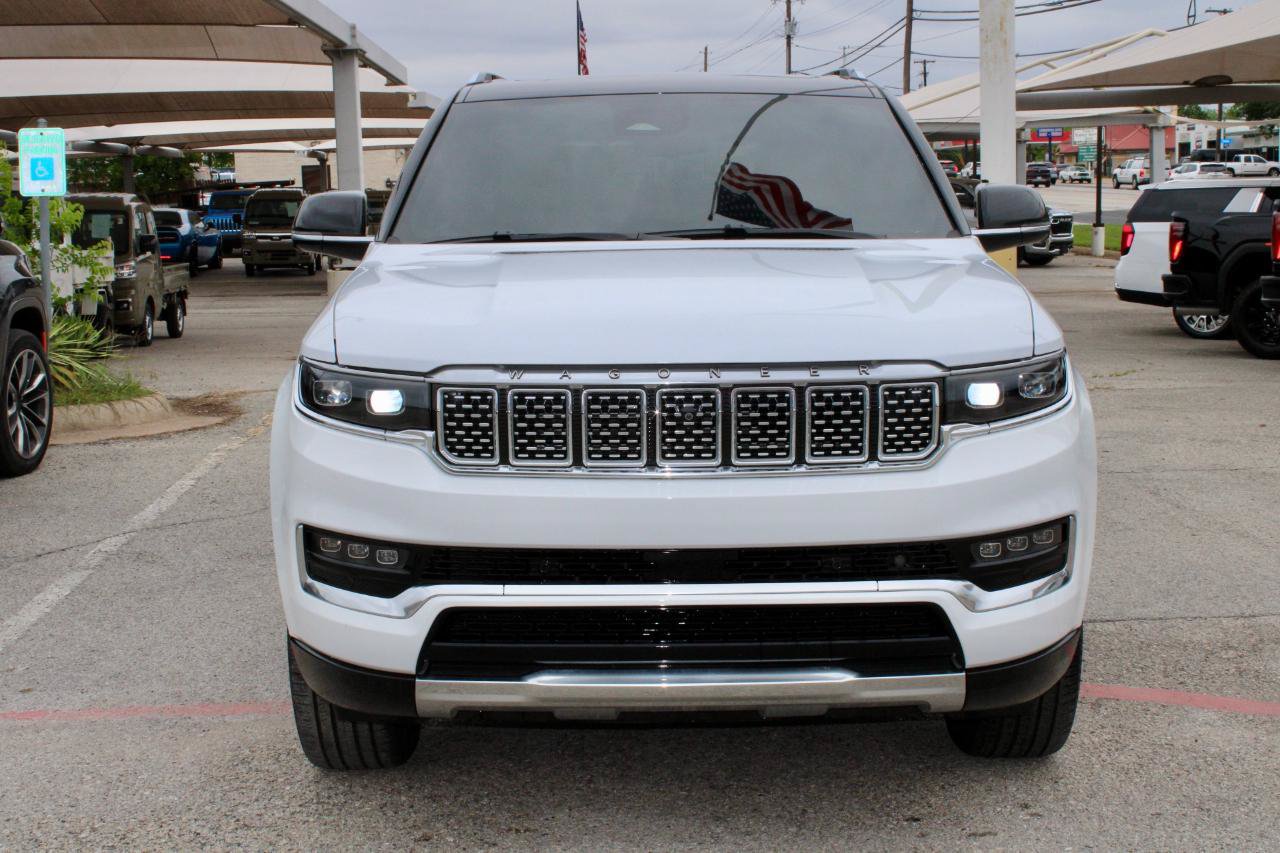 Used 2025 Jeep Grand Wagoneer L Series III AWD/4WD image 6