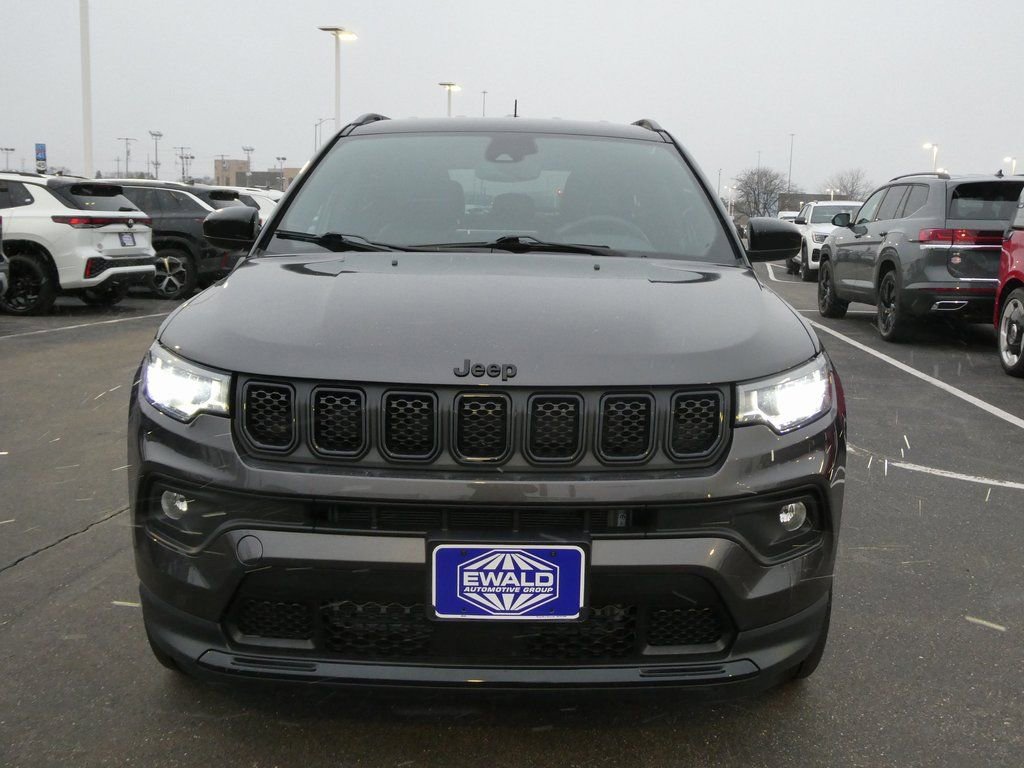 Used 2023 Jeep Compass Latitude AWD/4WD image 21