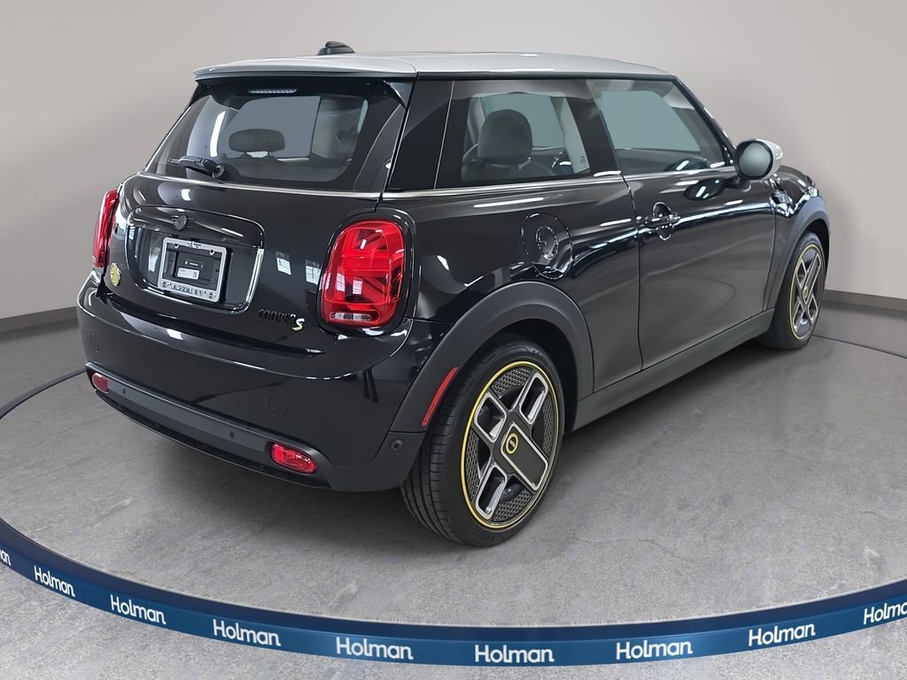 Used 2024 MINI Cooper SE image 7