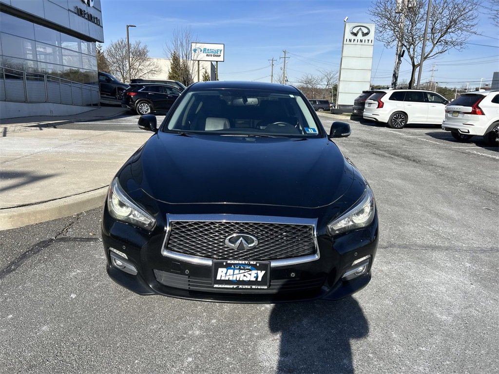 Used 2017 INFINITI Q50 3.0t Premium w/ Driver Assistance Package image 3
