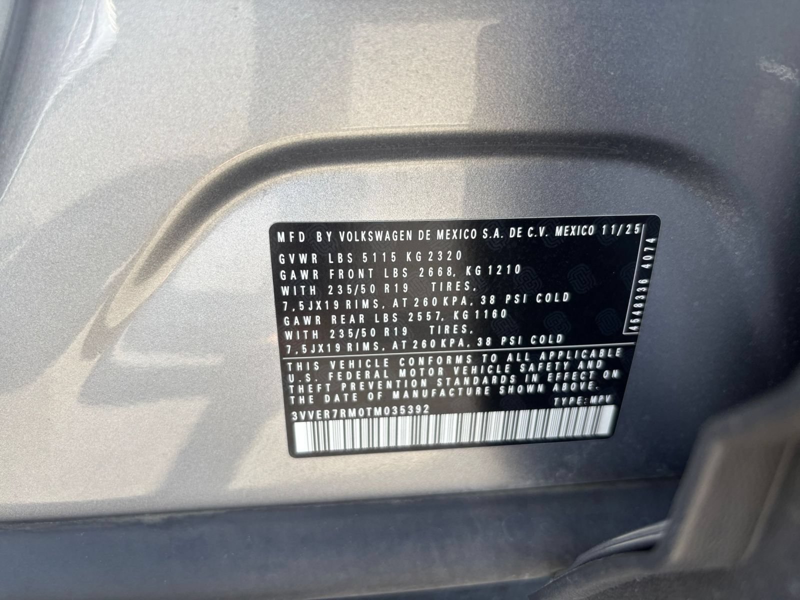 Used 2026 Volkswagen Tiguan SE AWD/4WD image 31