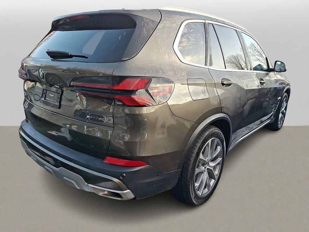 Used 2024 BMW X5 xDrive40i w/ Premium Package image 4