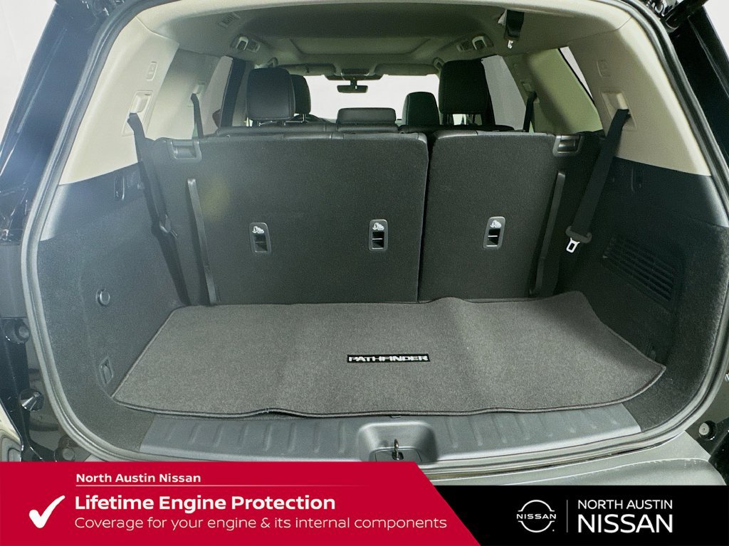 New 2026 Nissan Pathfinder SL w/ SL Premium Package (P04) FWD image 32