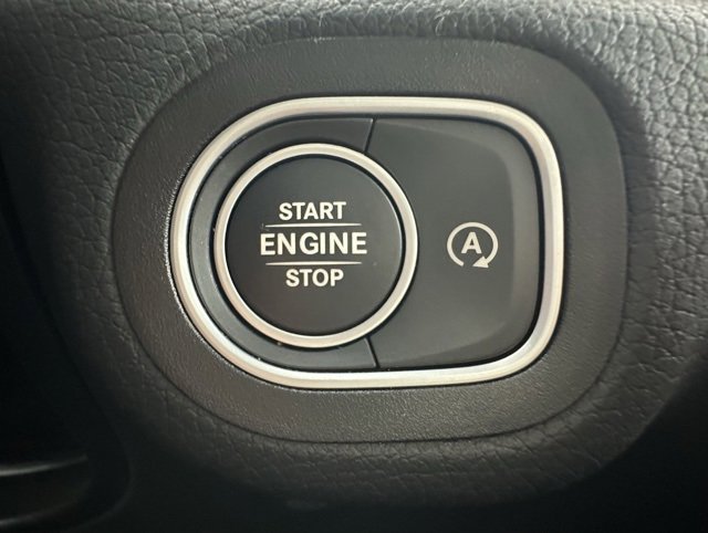 Used 2025 Mercedes-Benz GLS 450 GLS 450 image 26