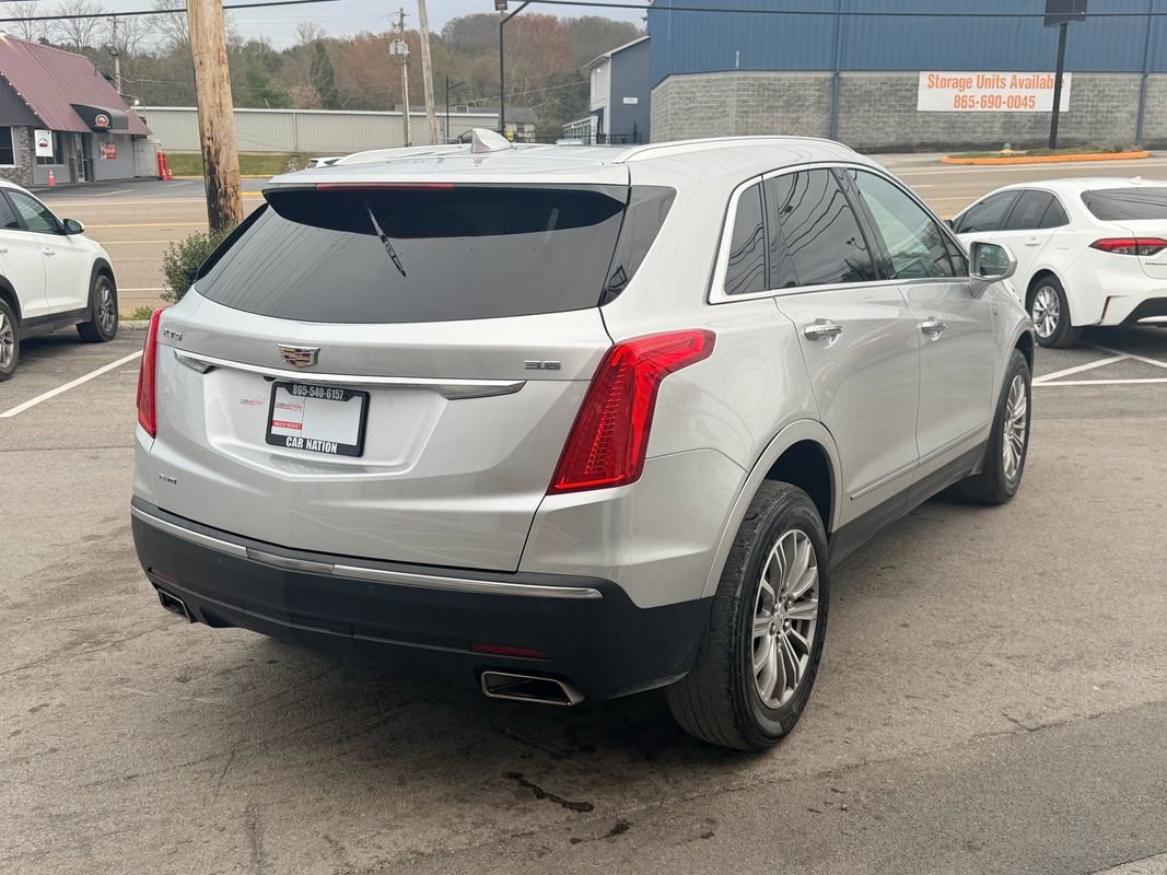 Used 2017 Cadillac XT5 Luxury w/ Driver Awareness Package AWD/4WD image 6