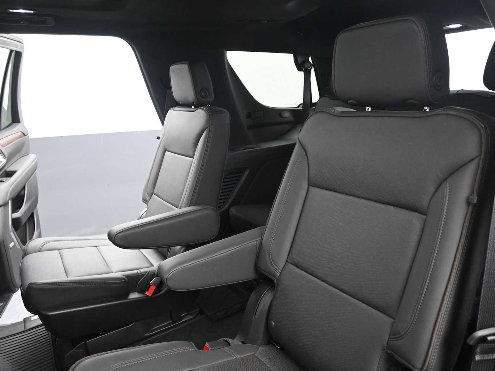 Used 2024 Chevrolet Tahoe High Country w/ Max Trailering Package image 25