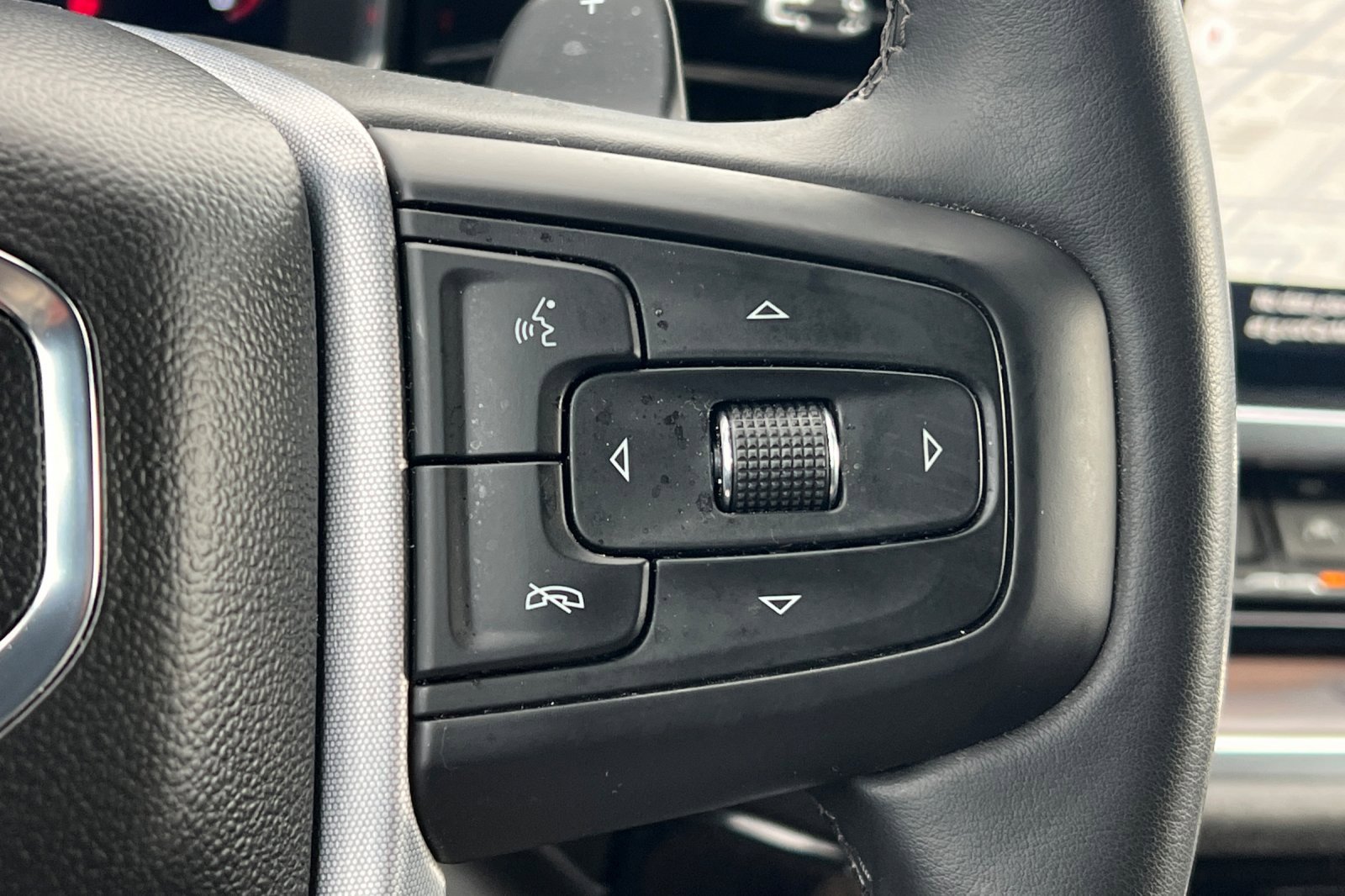 Used 2023 GMC Sierra 1500 SLT w/ SLT Premium Package image 34