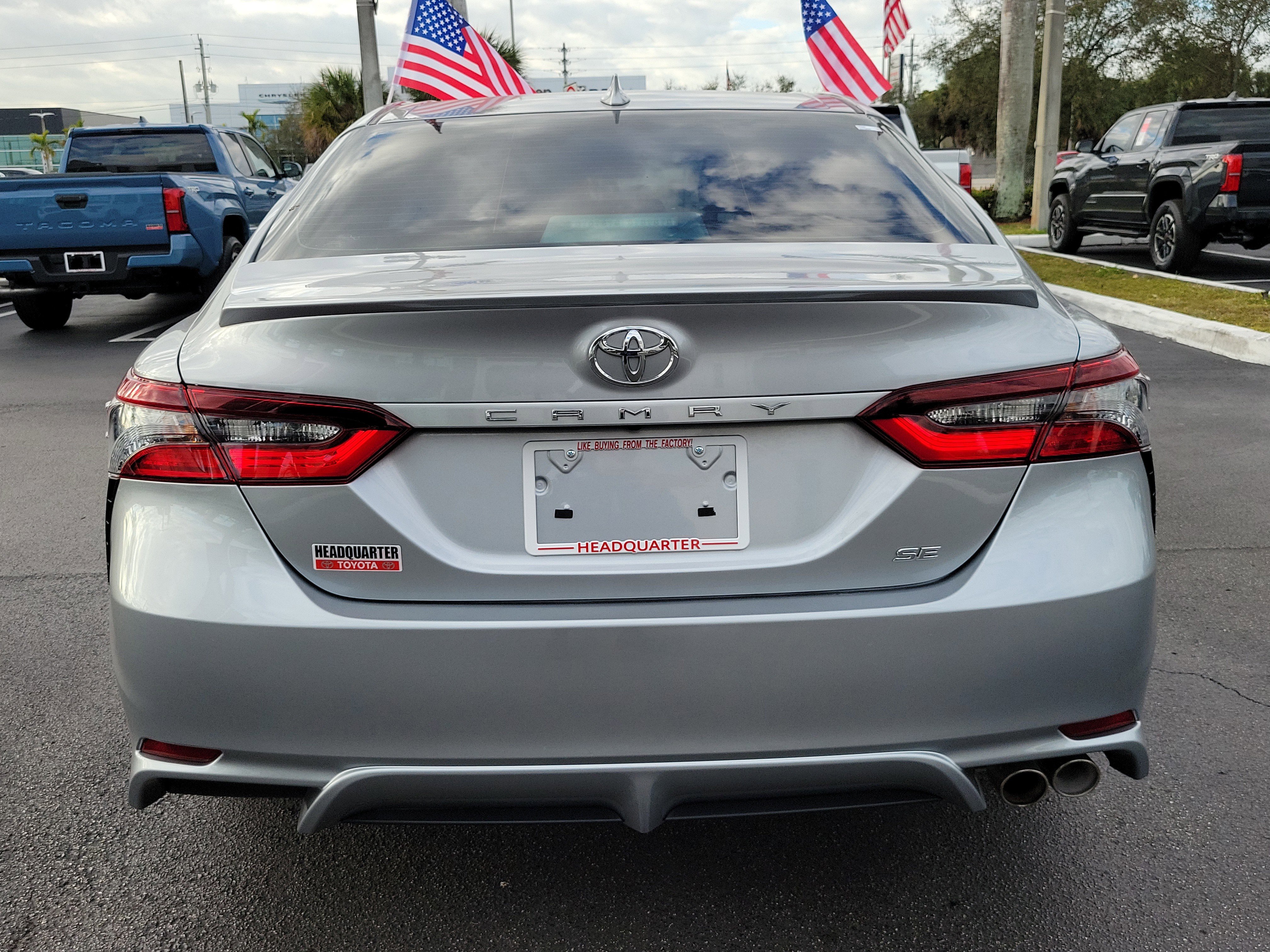 Used 2022 Toyota Camry SE image 10