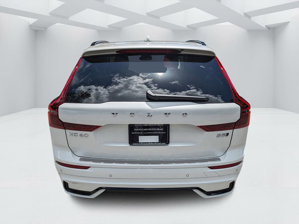 New 2026 Volvo XC60 B5 Ultra w/ Protection Package Premier image 4