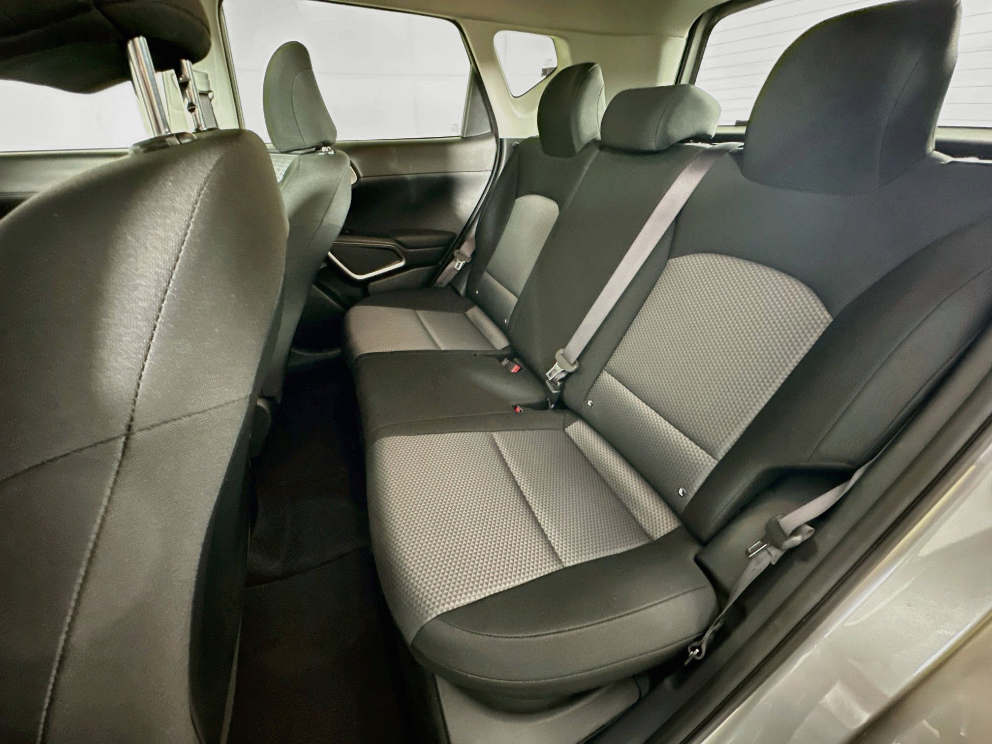 Used 2025 Kia Soul LX w/ LX Technology Package FWD image 26