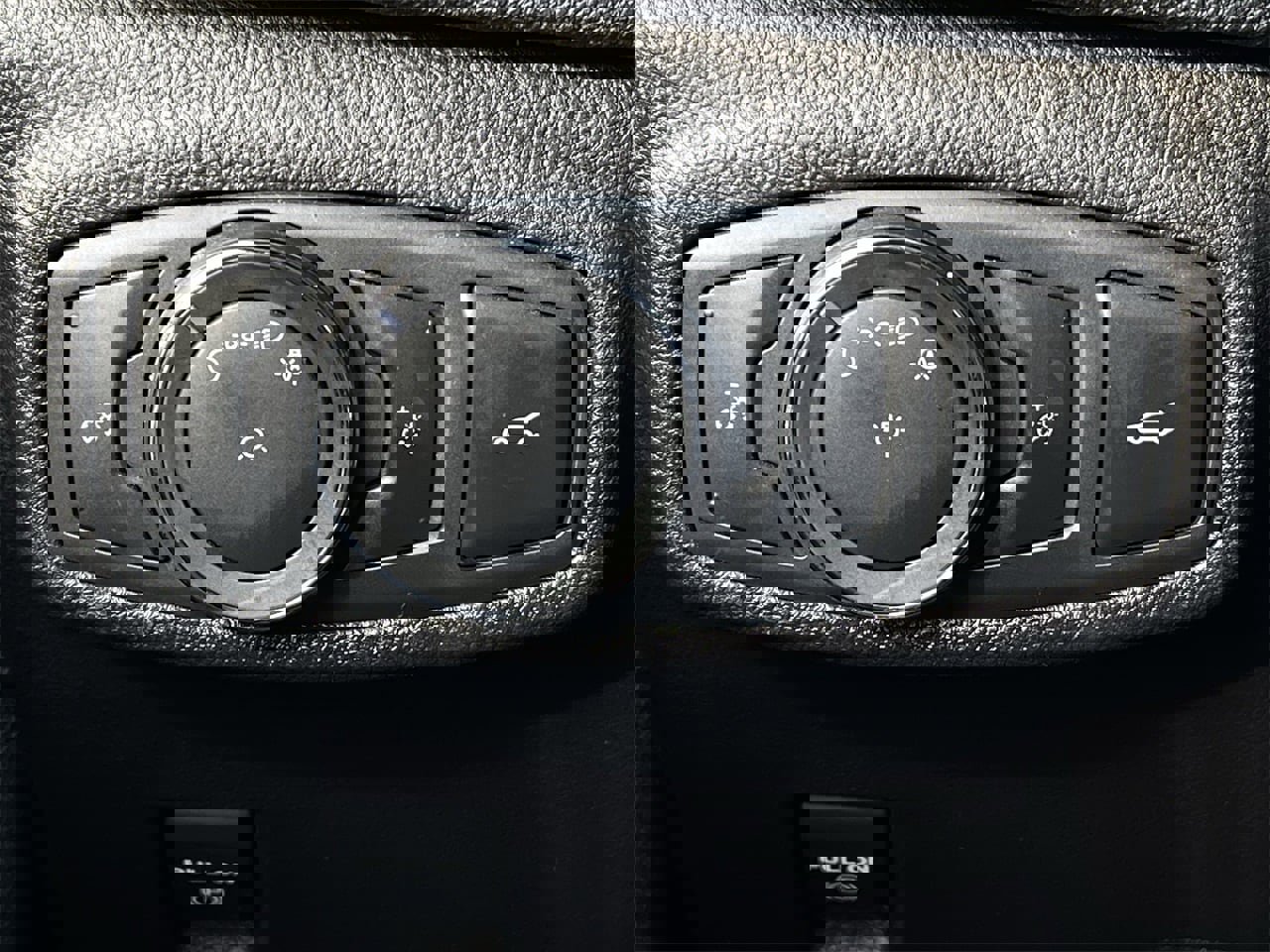 Used 2019 Lincoln MKC Reserve image 20