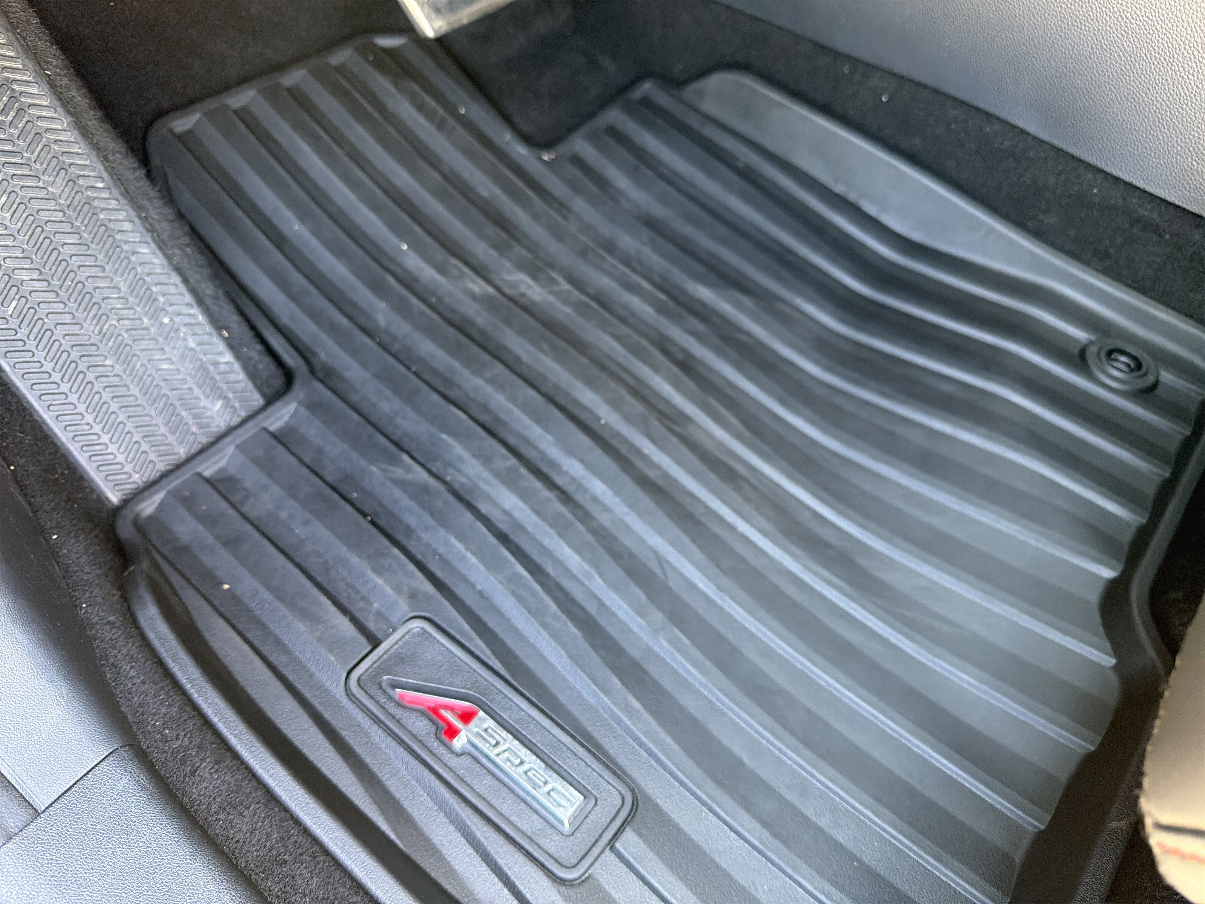 Certified 2025 Acura ADX A-Spec image 17