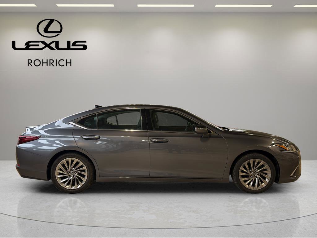 Used 2019 Lexus ES 350 Luxury w/ Accessory Package 2 image 4