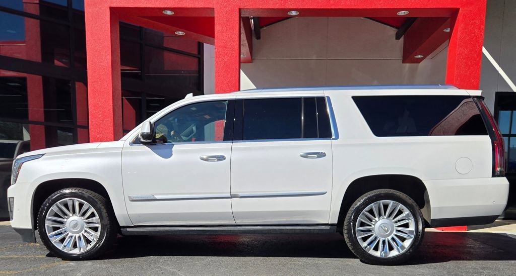 Used 2019 Cadillac Escalade ESV Platinum image 6