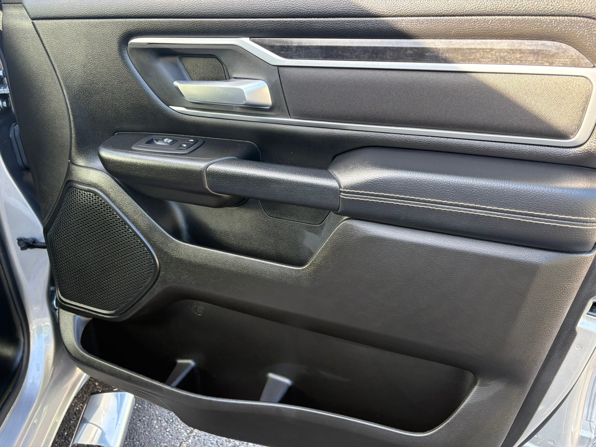 Used 2023 RAM 1500 Big Horn AWD/4WD image 37
