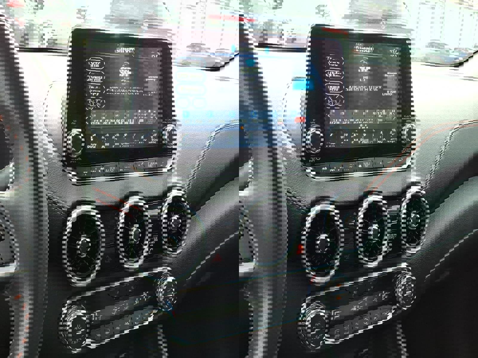 Used 2024 Nissan Sentra SR image 8