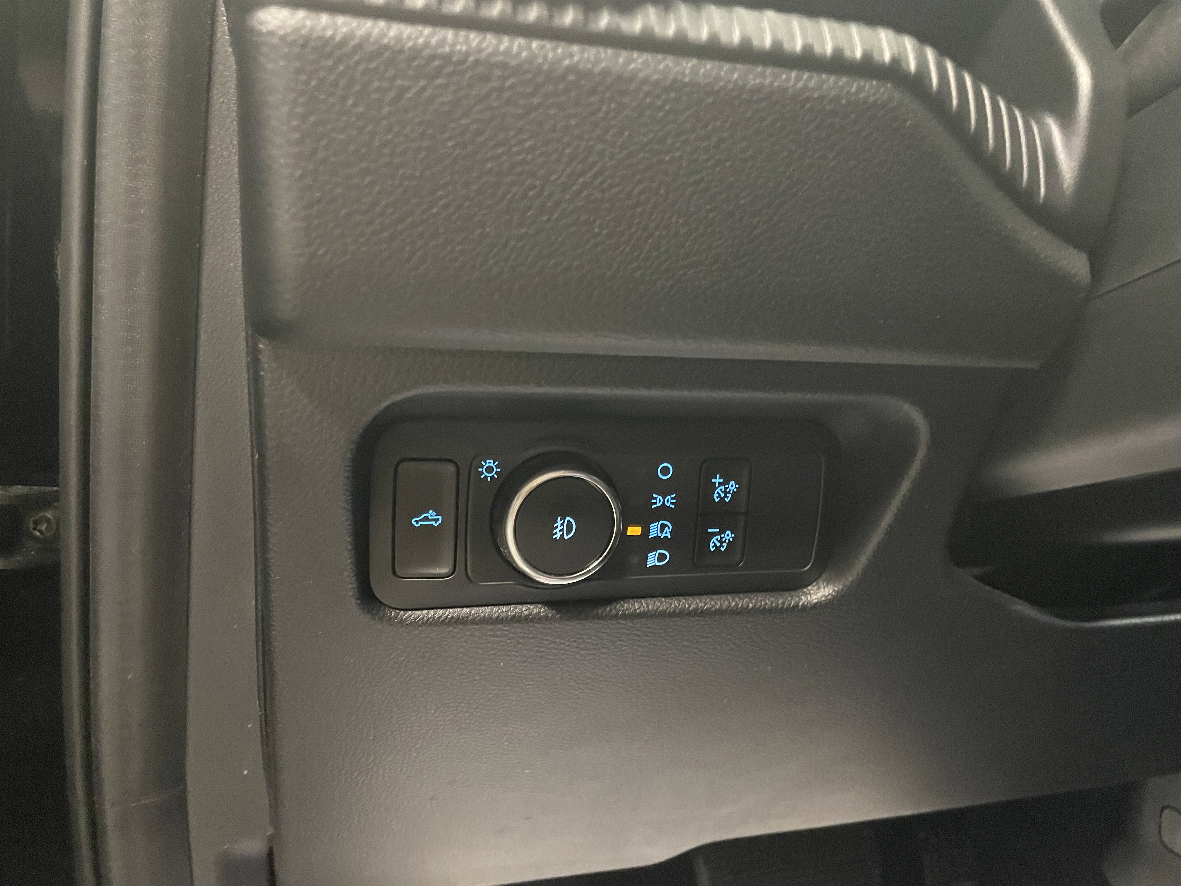 Used 2024 Ford Ranger XLT w/ Equipment Group 301A High image 18