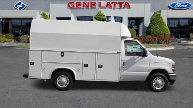 New 2026 Ford E-350 and Econoline 350 Super Duty w/ Power Equipment Group image 9