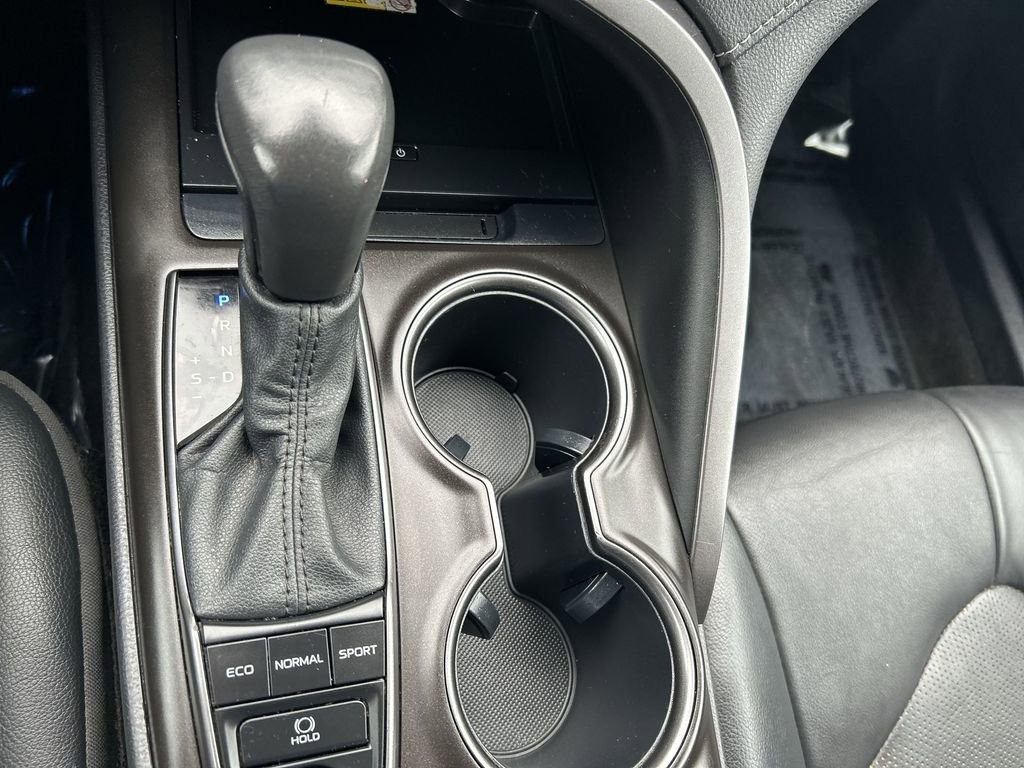 Used 2023 Toyota Camry XSE image 19