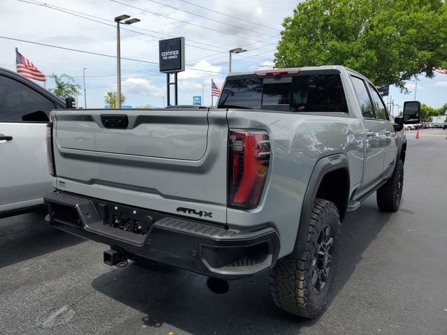 Used 2025 GMC Sierra 2500 AT4X AWD/4WD image 4