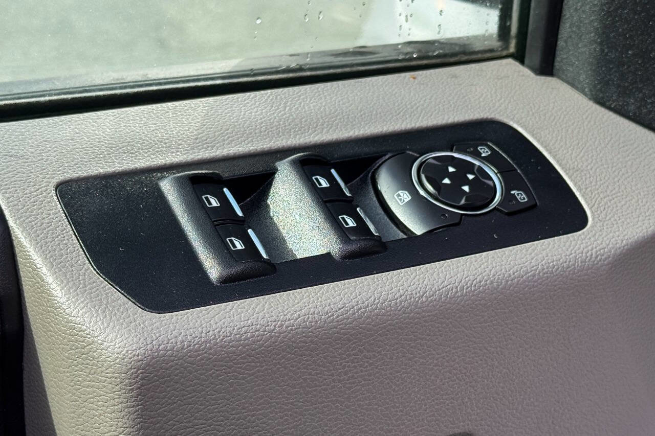 Used 2017 Ford F150 XL w/ Equipment Group 101A Mid AWD/4WD image 21